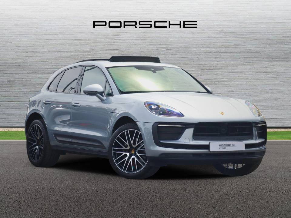 2024 PORSCHE MACAN