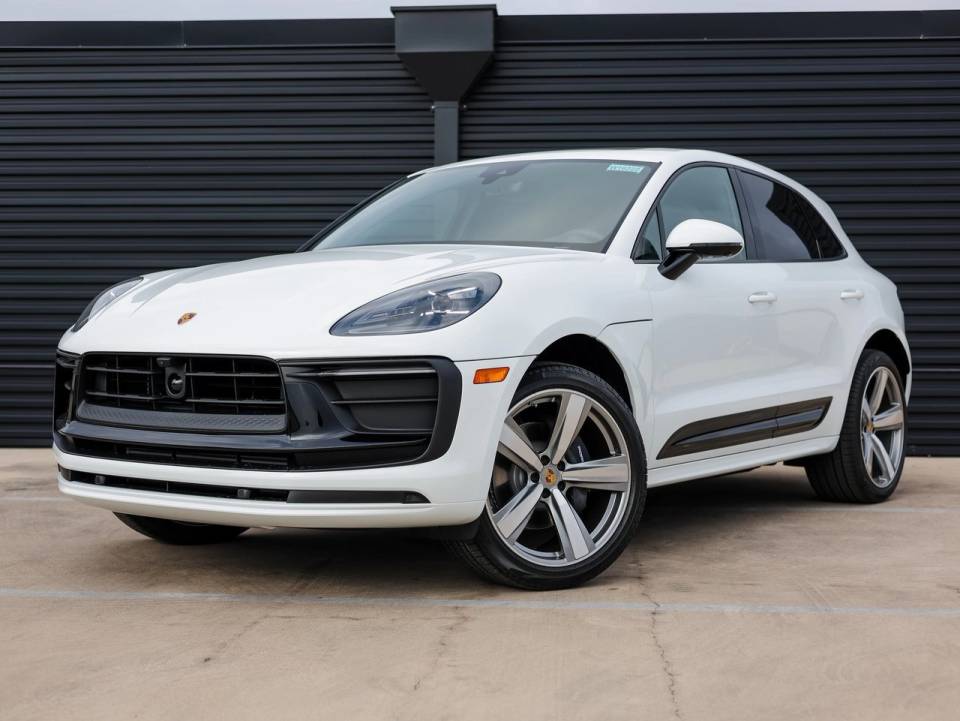 2026 Porsche Macan