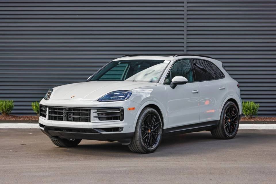 2026 Porsche Cayenne Base