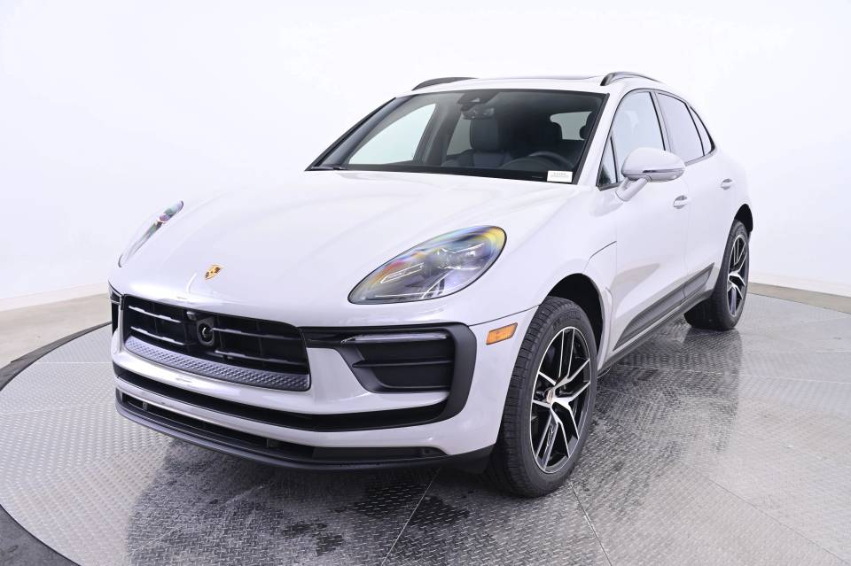 2026 Porsche Macan