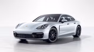 2023 Porsche Panamera 4's photo
