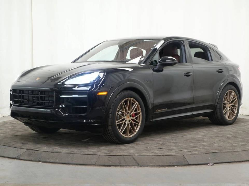 2025 Porsche Cayenne Coup