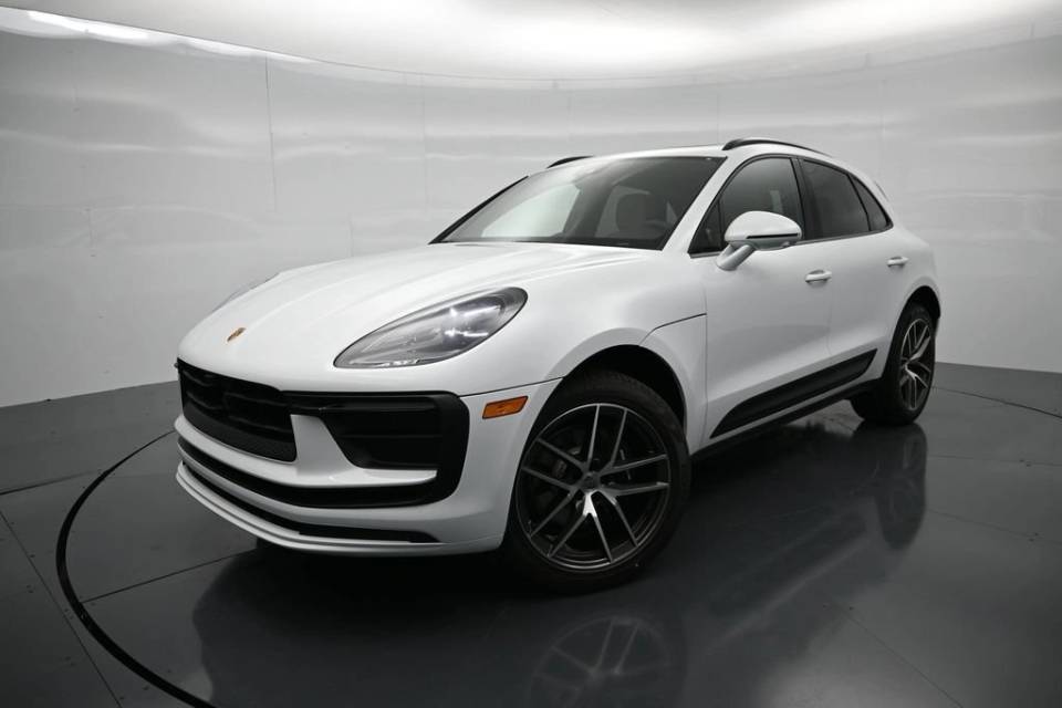 2026 Porsche Macan