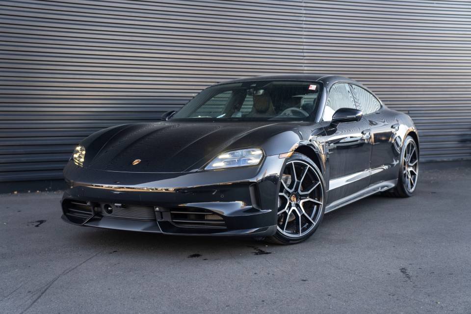2026 Taycan 4 Black Edition listing photo