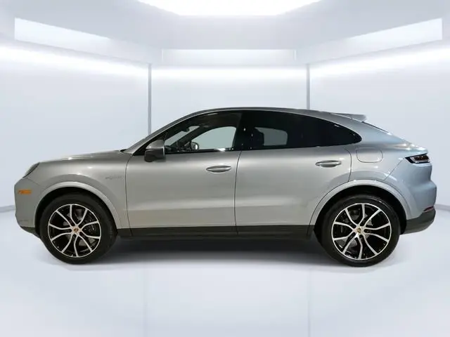 2026 Porsche Cayenne Coup E-Hybrid - Photo 14