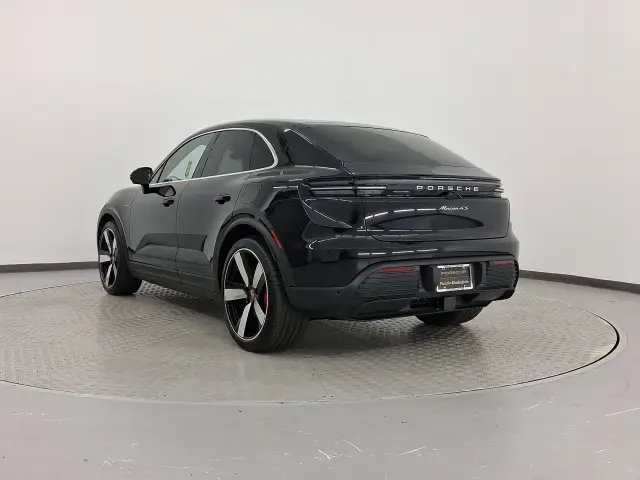 2025 Porsche Macan S - Photo 22