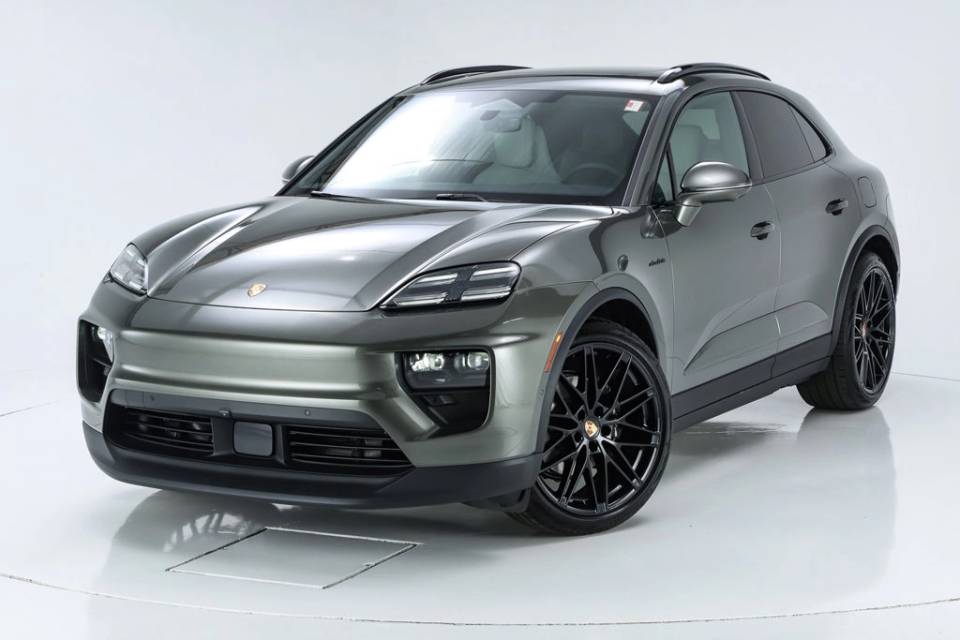 2026 Porsche Macan