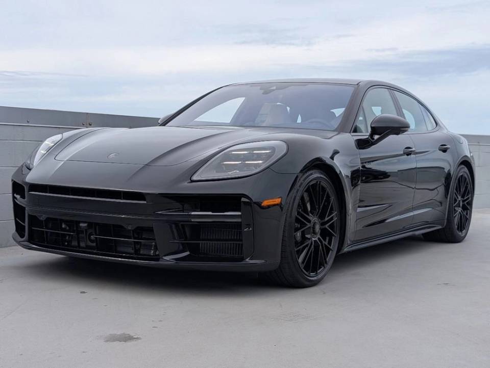 2026 Porsche Panamera