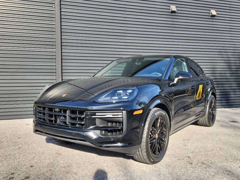 2024 Porsche Cayenne Coup