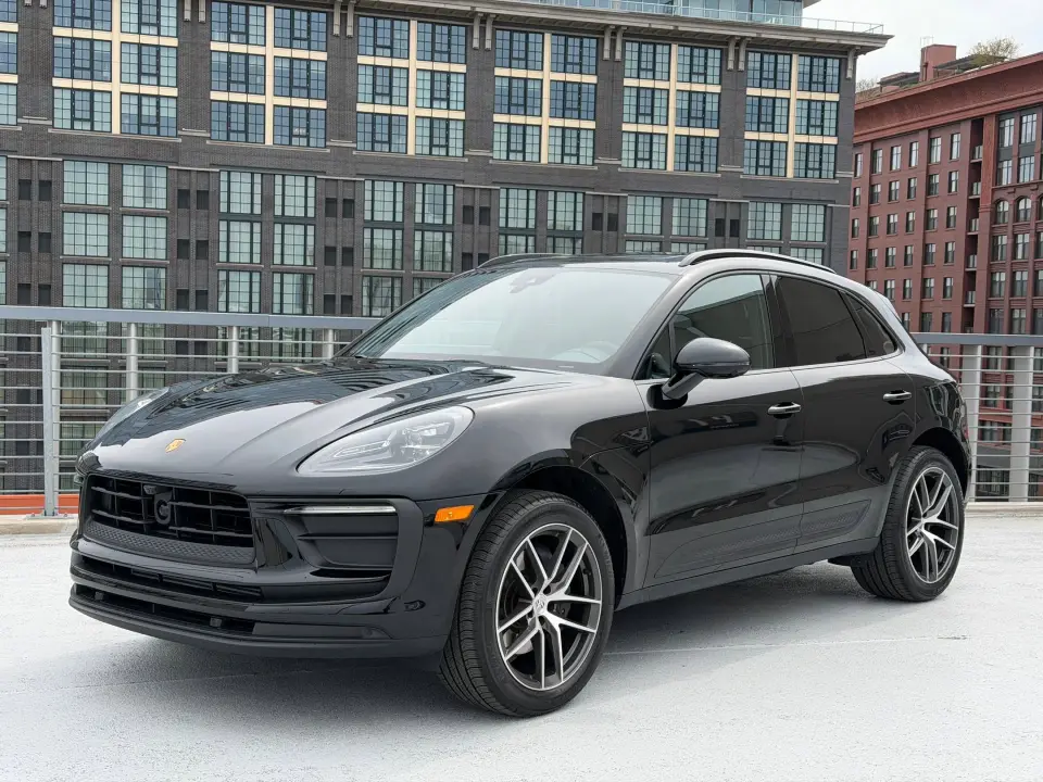 2026 Porsche Macan - Photo 7