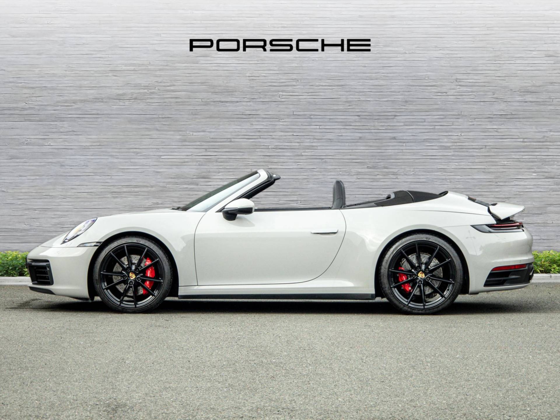 911 Carrera 4S Cabriolet, photo 2 of 46
