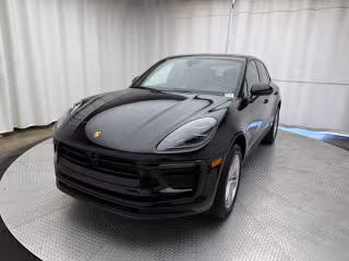 2025 Porsche Macan