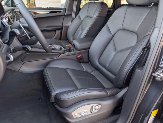 2026 Porsche Macan S - Photo 34