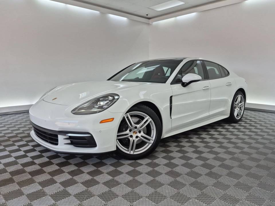 2019 Porsche Panamera Base