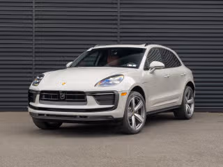 2026 Porsche Macan -'s photo