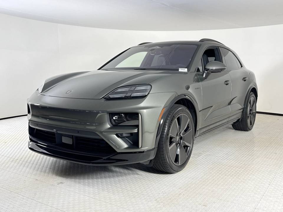 2026 Porsche Macan