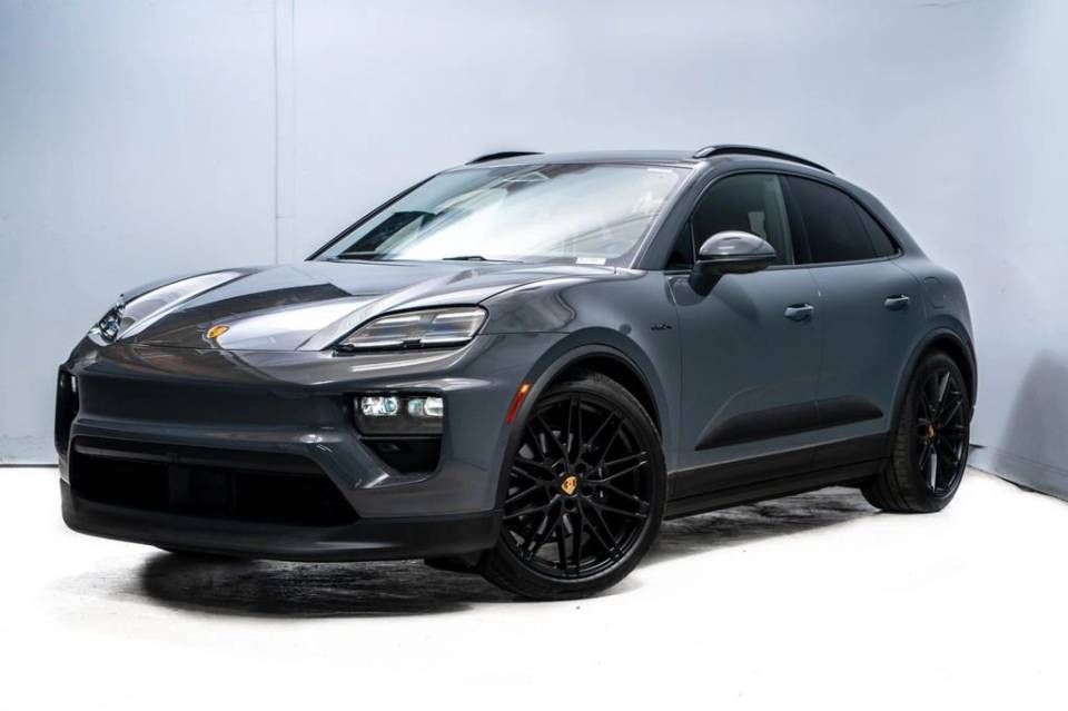 2026 Porsche Macan