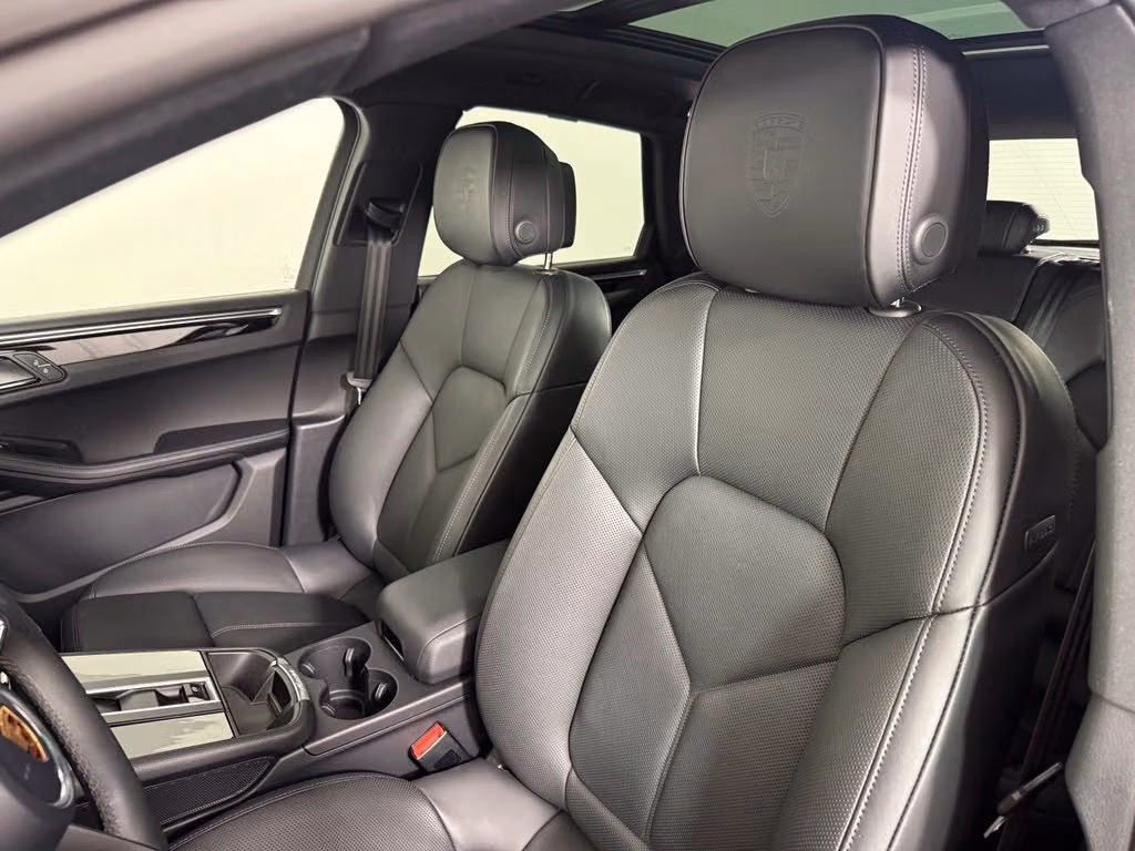 2026 Porsche Macan Base - Photo 36