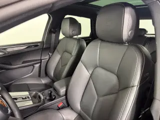 2026 Porsche Macan Base - Photo 37