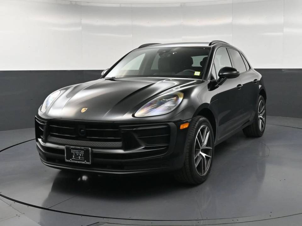 2026 Porsche Macan