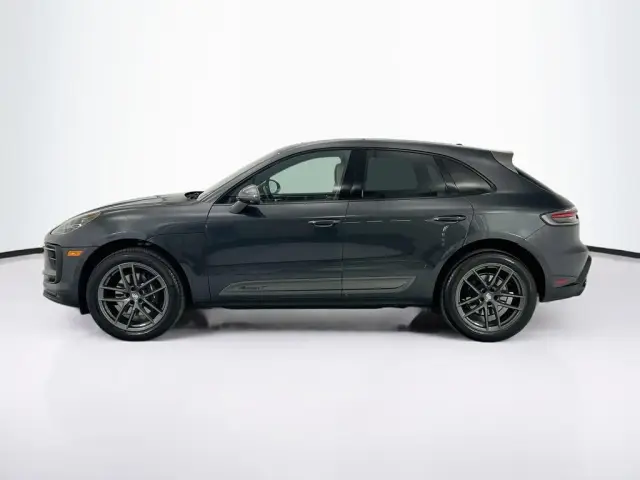 2025 Porsche Macan Base - Photo 14