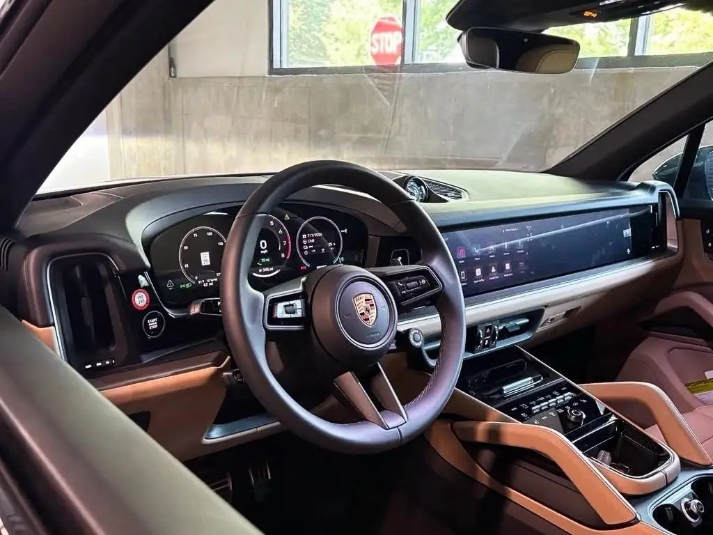2026 Porsche Cayenne E-Hybrid - Photo 32