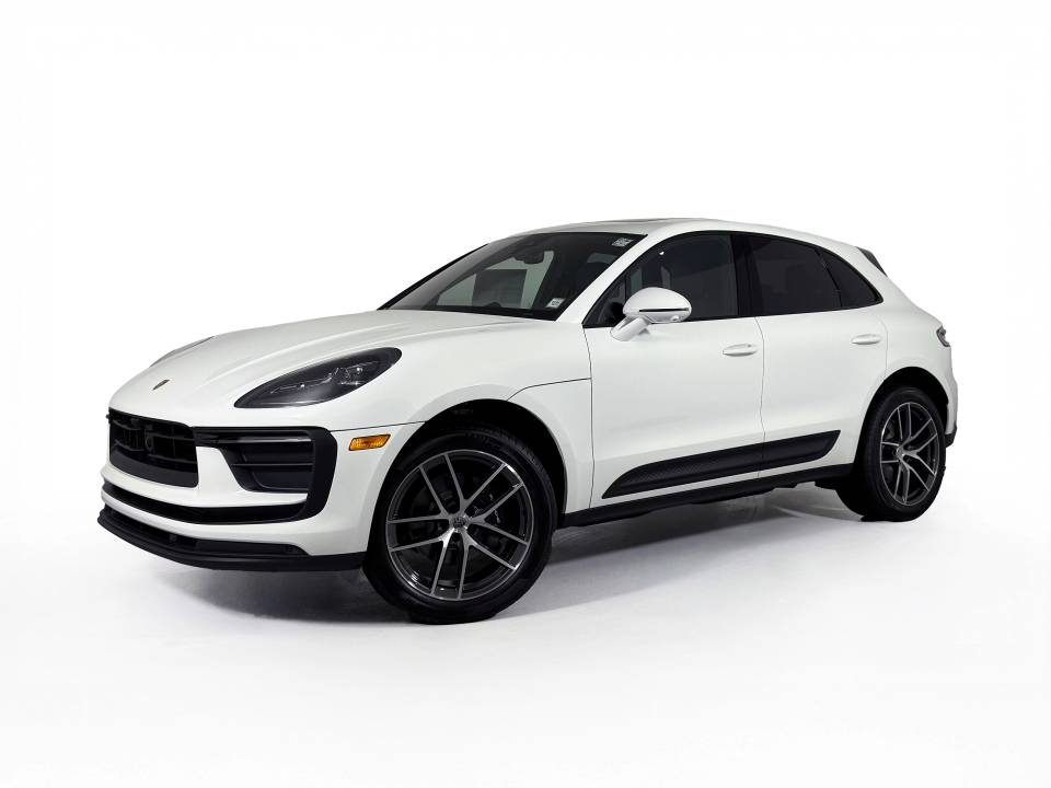 2023 Porsche Macan Base