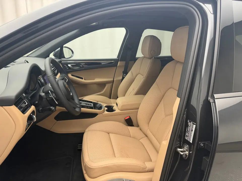 2026 Porsche Macan Base - Photo 39