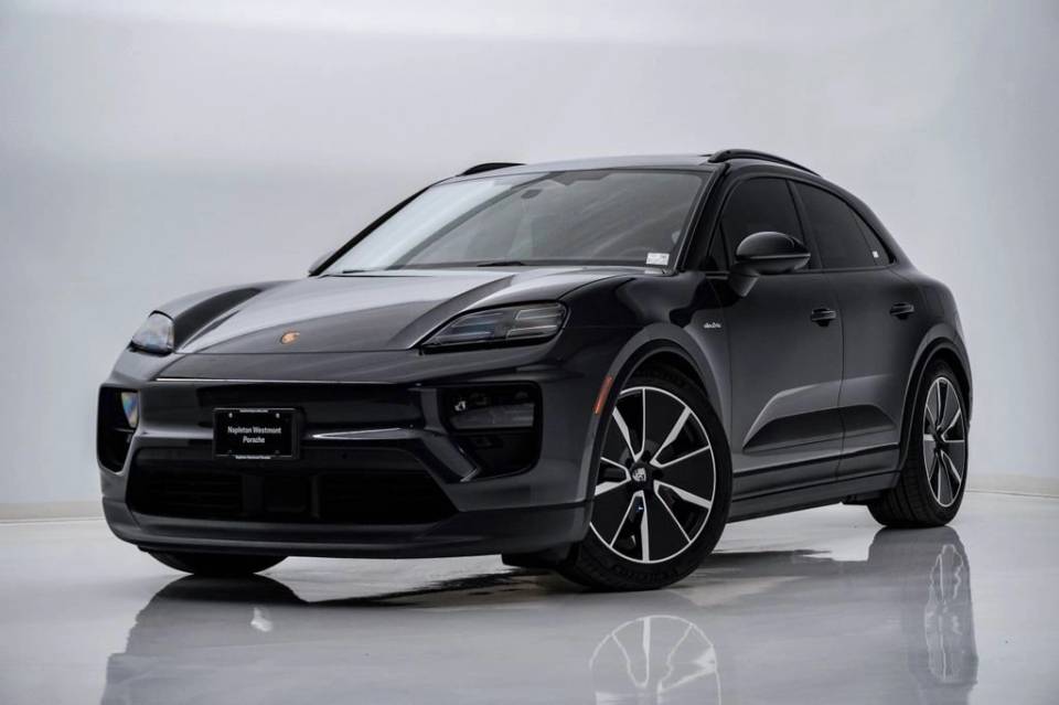 2025 Porsche Macan S