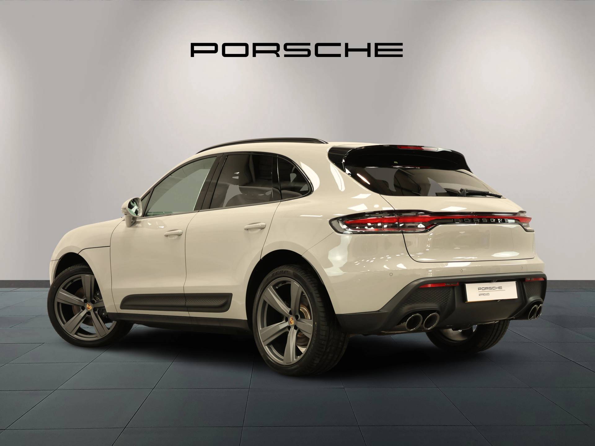 Macan S, photo 2 of 30