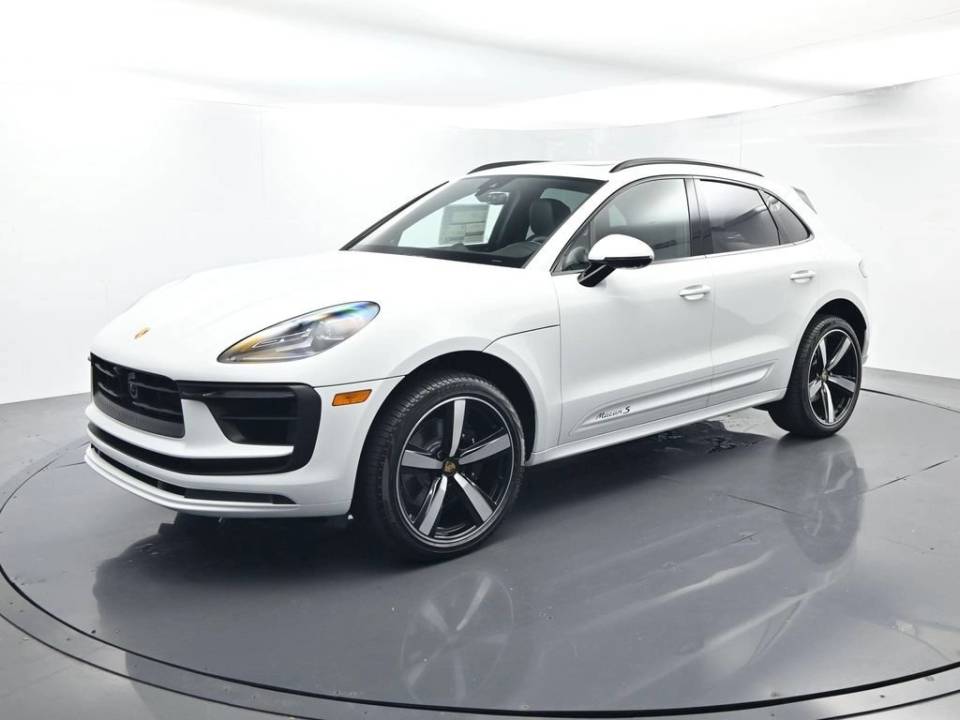 2026 Porsche Macan