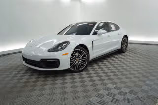 2022 Porsche Panamera