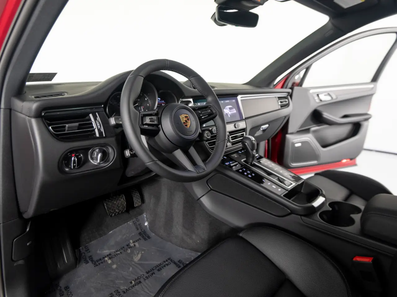 2026 Porsche Macan GTS - Photo 32