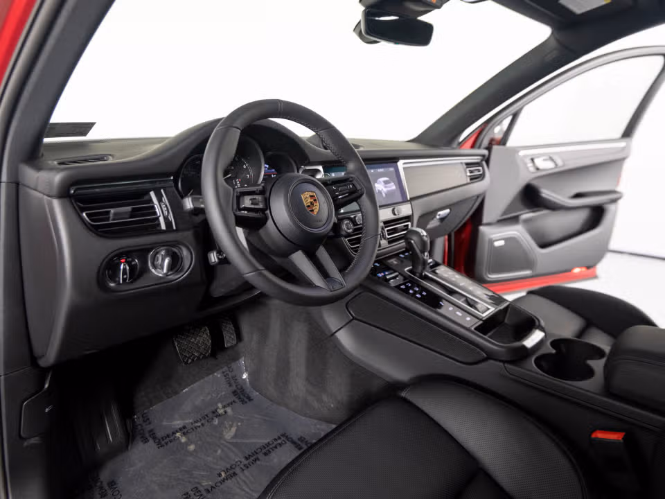 2026 Porsche Macan GTS - Photo 27