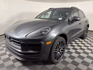 2026 Porsche Macan T's photo