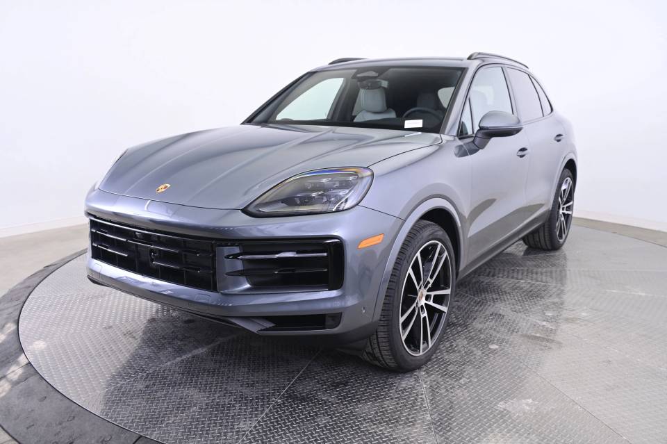 2026 Porsche Cayenne Base