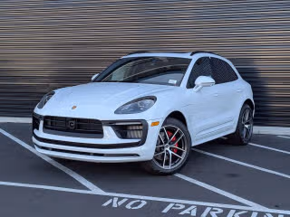 2025 Porsche Macan S's photo