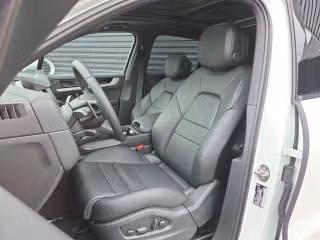 2026 Porsche Cayenne Base - Photo 33