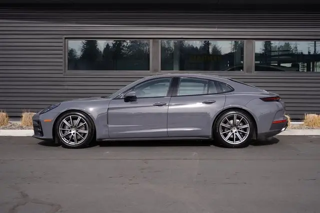 2026 Porsche Panamera Base - Photo 16