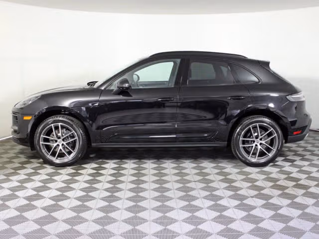 2026 Porsche Macan Base - Photo 10