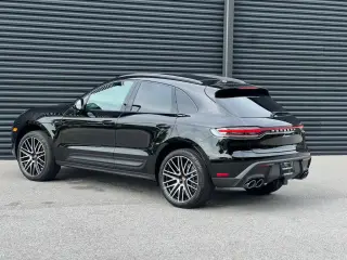 2025 Porsche Macan Base - Photo 21
