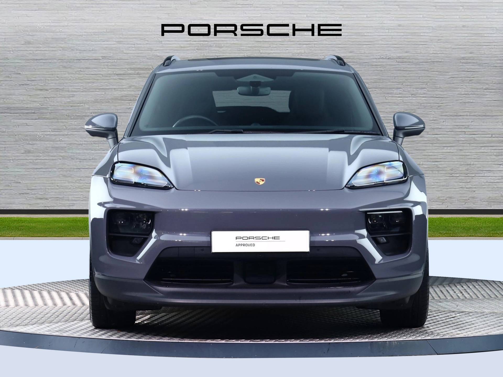 Macan, photo 2 of 40
