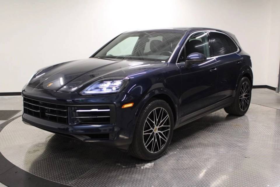 2024 Porsche Cayenne Base