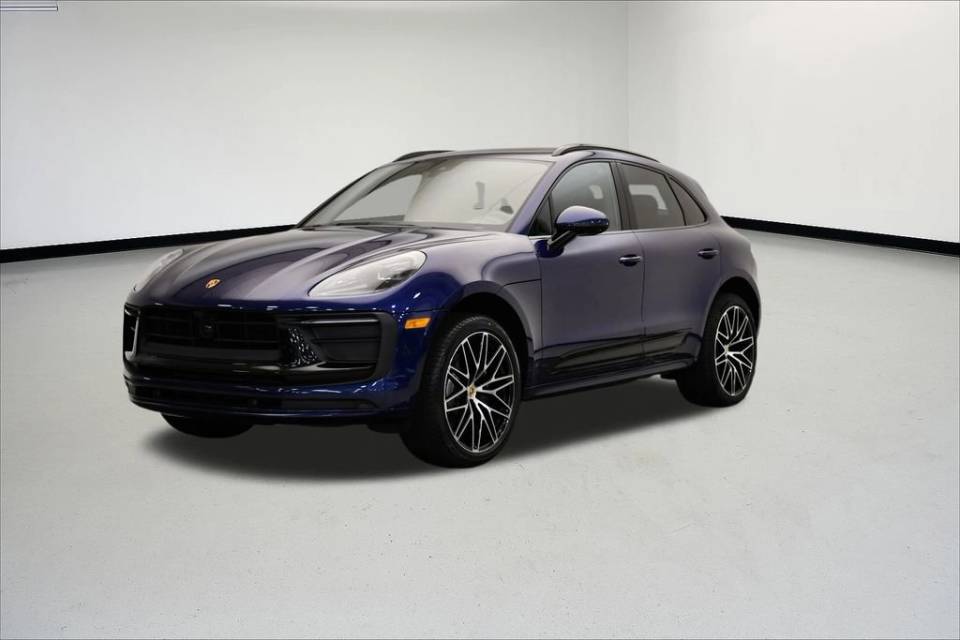 2025 Porsche Macan Base