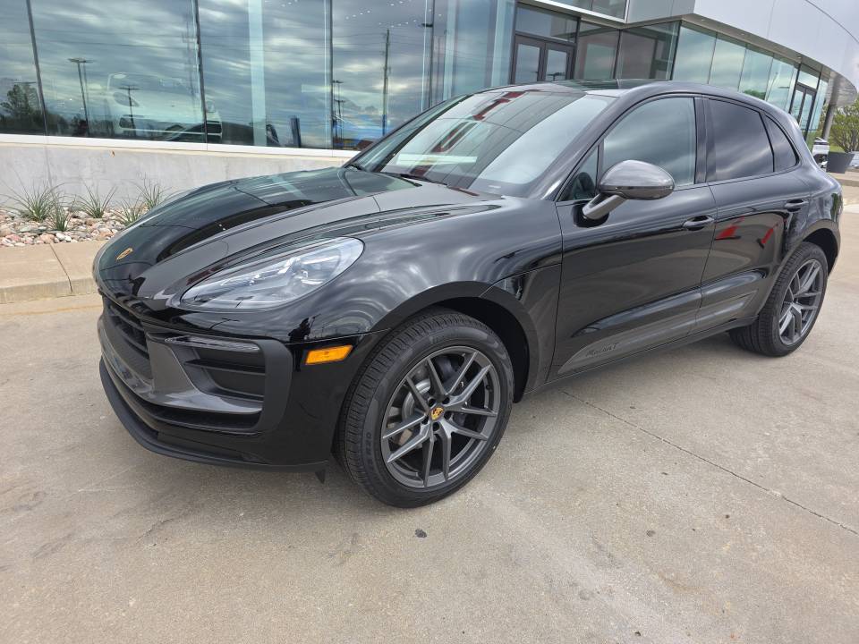 2026 Porsche Macan T