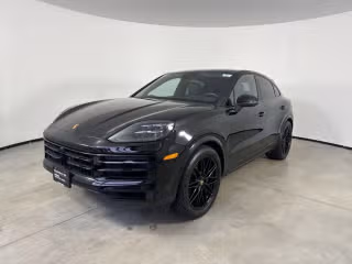 2024 Porsche Cayenne -'s photo