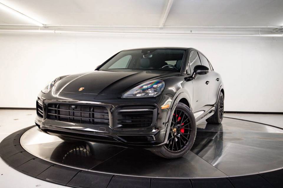 2021 Porsche Cayenne Coup GTS