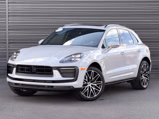 2026 Porsche Macan's photo