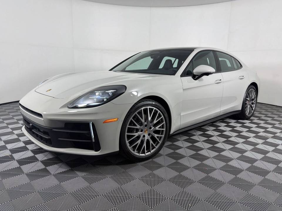 2026 Porsche Panamera