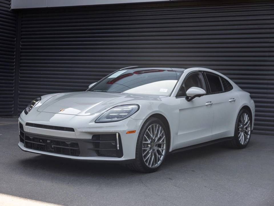 2024 Porsche Panamera Base